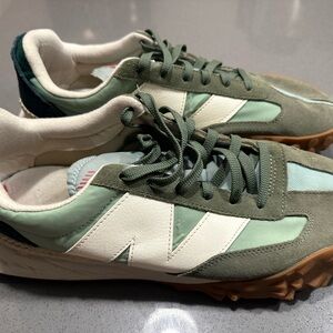 New Balance Green and Cream Sneakers